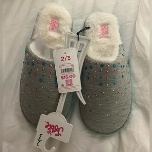 Girl slippers